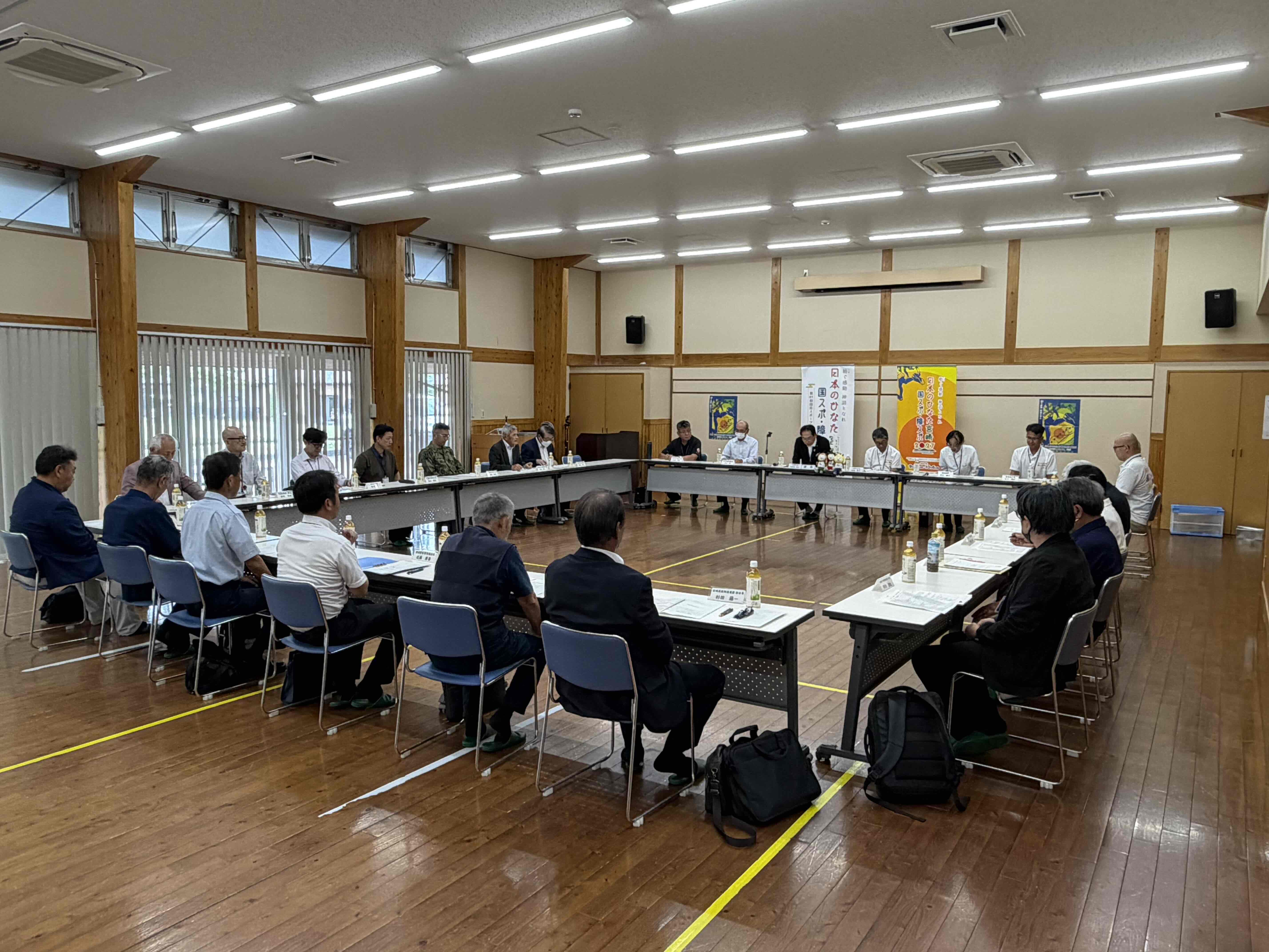 国スポ第２回総会写真①.JPG (874 KB)